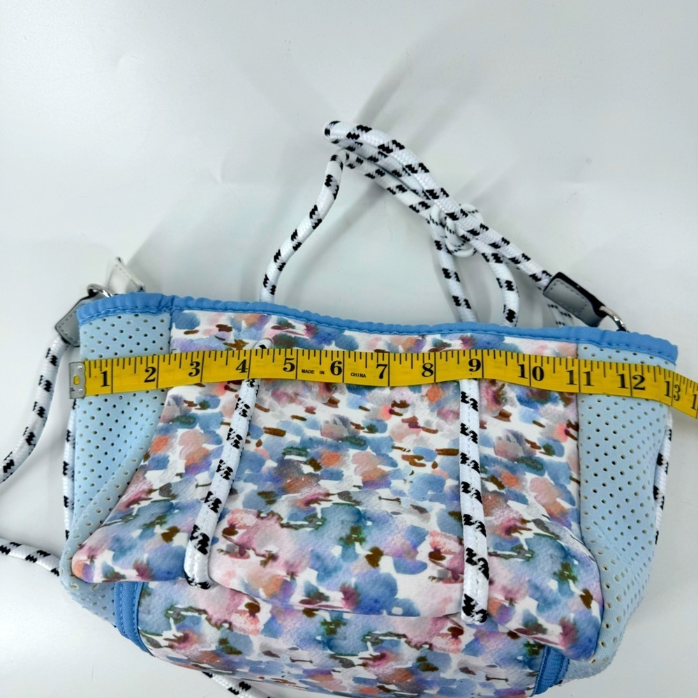Posh Shores by‎ Jen & Co set of 2 Neoprene Floral Bags - Picture 11 of 12